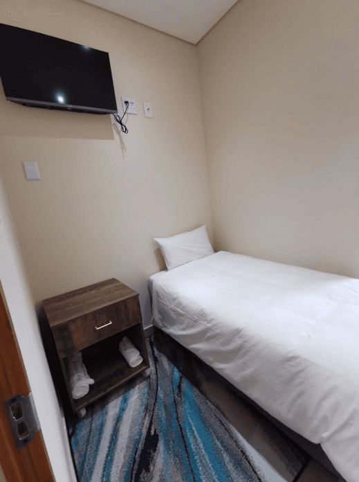 Deluxe Single Room at KwaNomzi Boutique Lodge